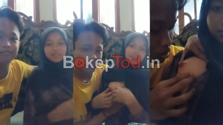 Bokep Smp Bocil Jilbab Mesum Nenenin Pacar Di Ruang Tamu